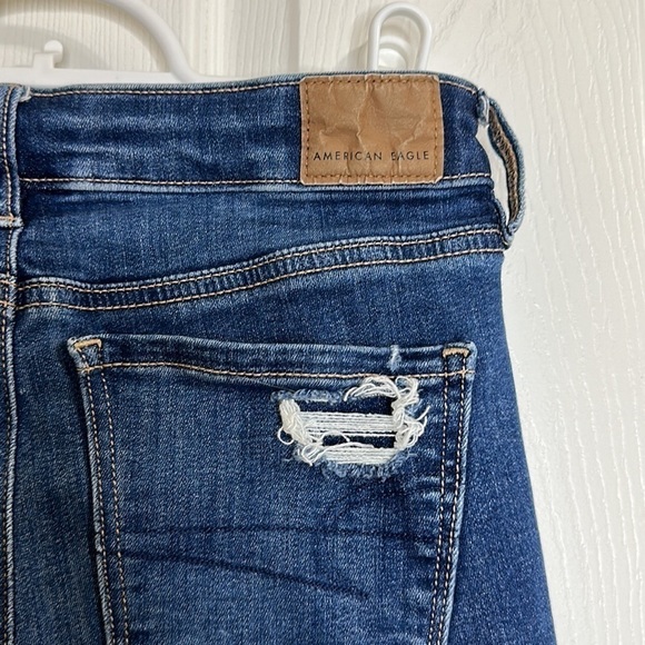American Eagle Low Rise Distressed Jegging Size 0 Short Stretch Denim - Picture 7 of 13
